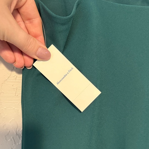 BNWT! Abercrombie & Fitch Traveler Mini Dress - Picture 5 of 5